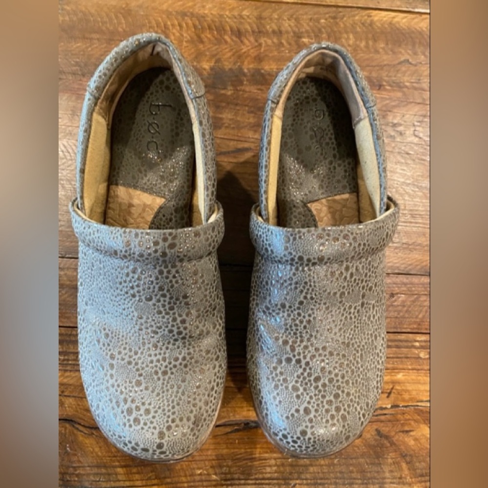 Clogs size 7 - Picture 5 of 11